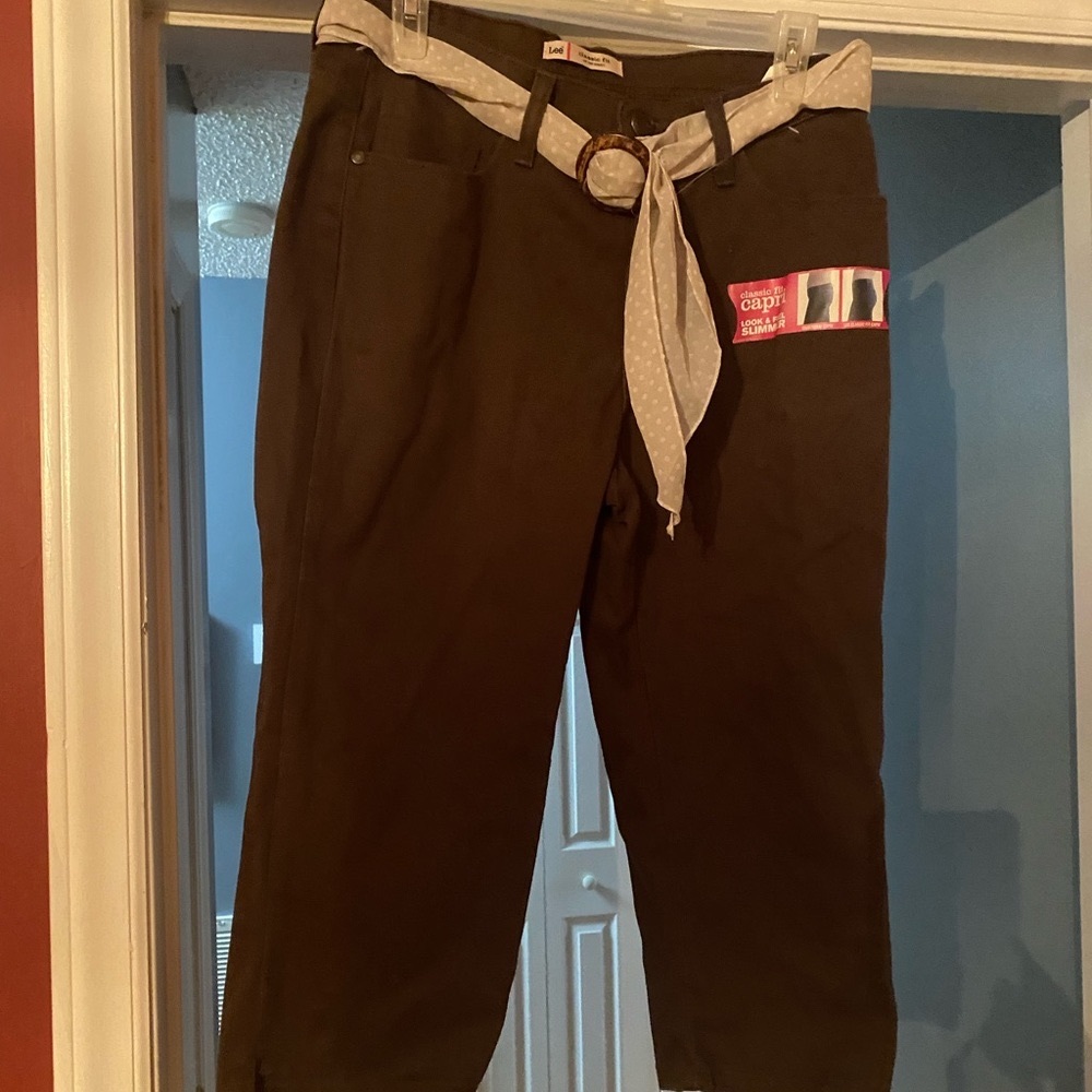 Lee Classic Fit Capris